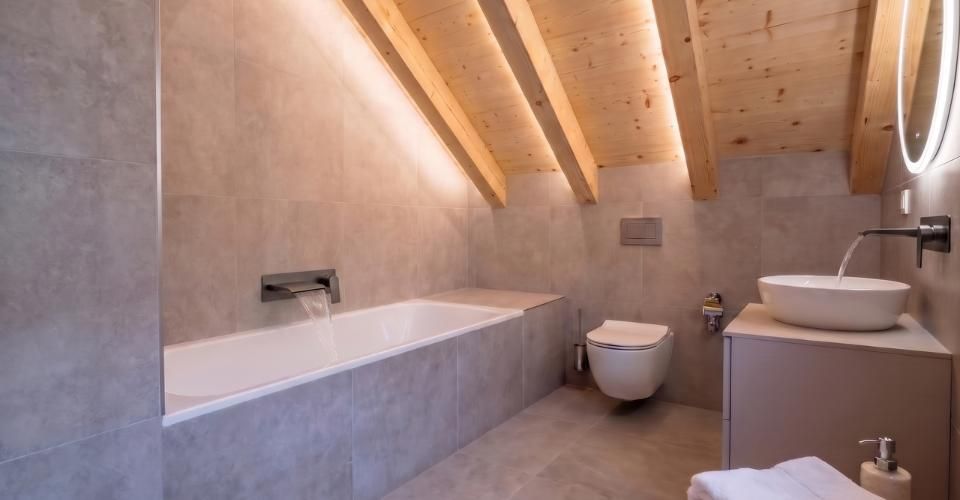 Indépendant, spacieux, haut de gamme et bientôt prêt à emménager - Maison 4.5 pièces - image - 4