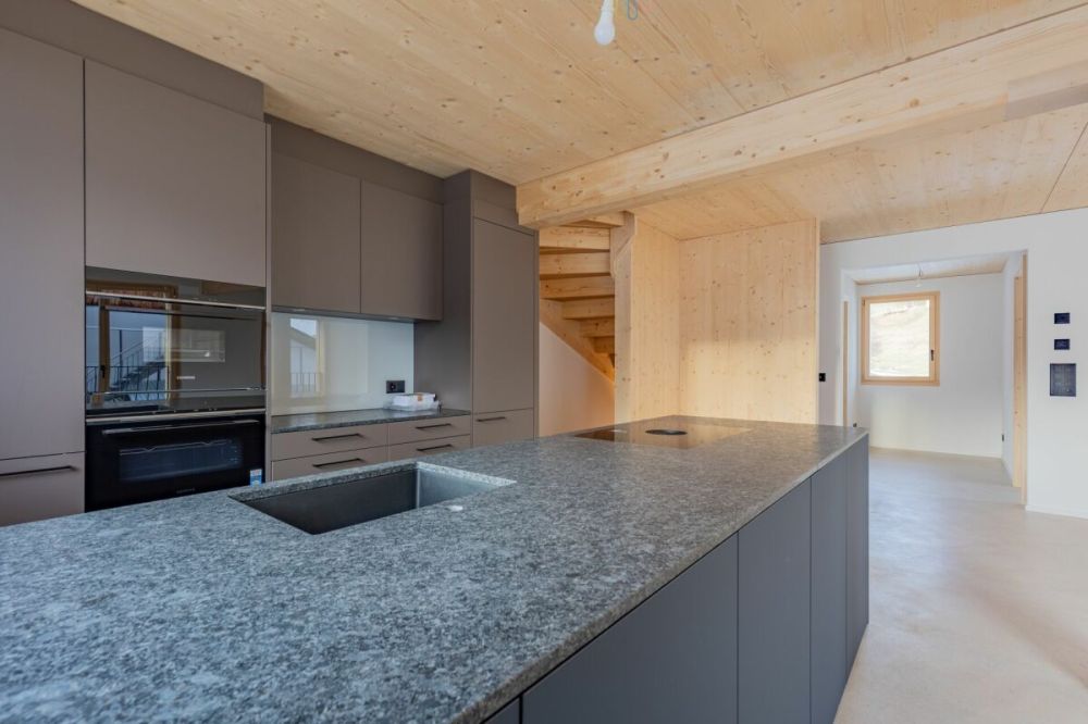 5.5-Zimmer-Doppeleinfamilienhaus als hochwertiger Erstwohnsitz (1A) in Davos Wiesen -  Bild 2