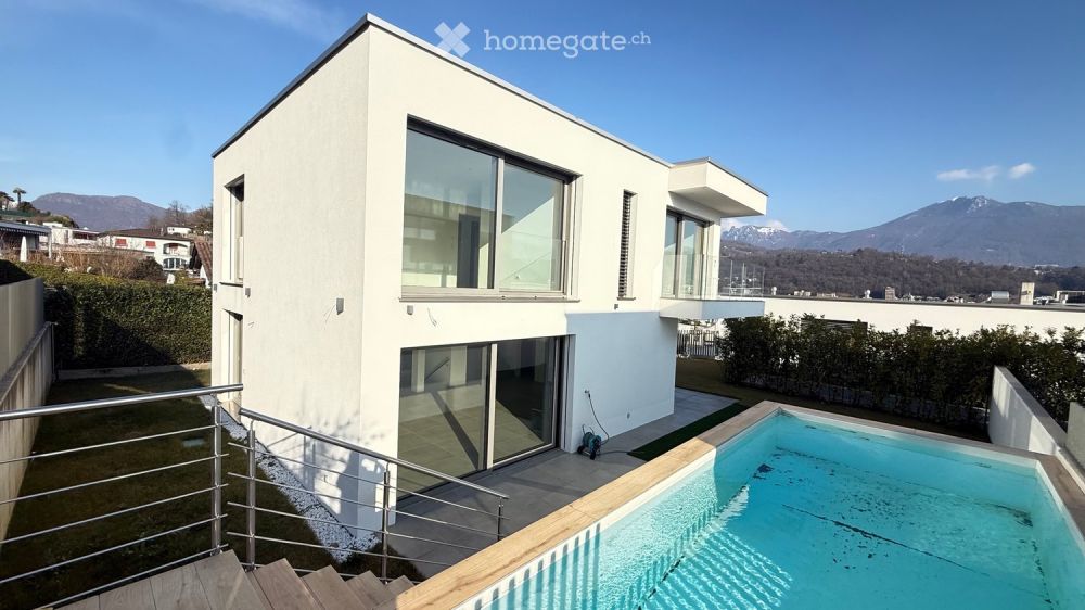 Villa in vendita-eleganza-spazio-confort -  Bild 1