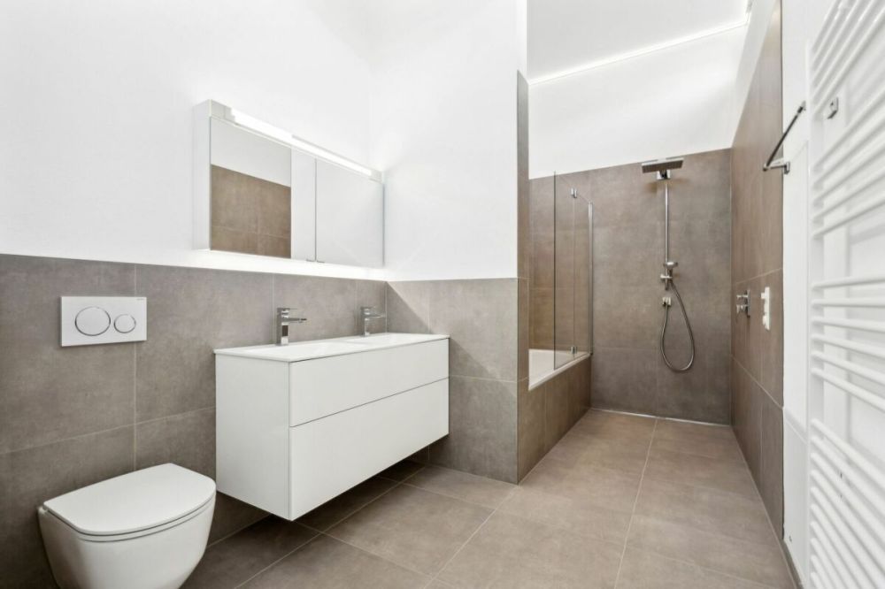 ERSTBEZUG NACH KOMPLETTSANIERUNG AN ZENTRALER LAGE IN MEILEN - ATTIKAWOHNUNG NAHE DEM ZÜRICHSEE - Bild 4