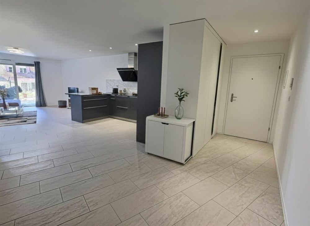 Exklusiv - Schöne Wohnung in grüner Umgebung -  Bild 2