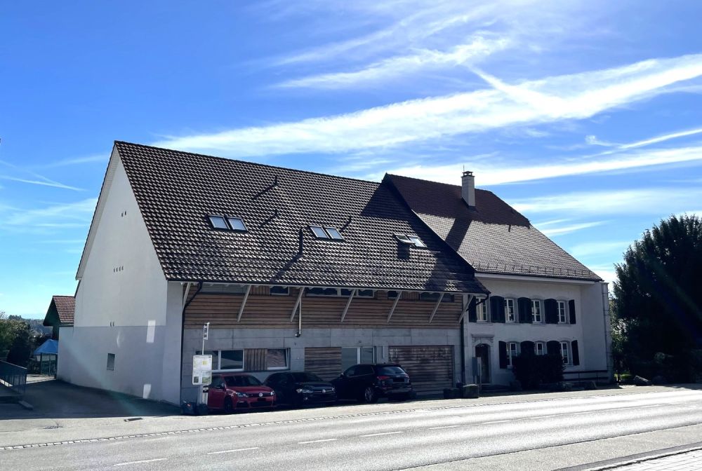 Mehrfamilienhaus und bewilligtes Bauprojekt für 5 Reihenhäuser - Bild 3