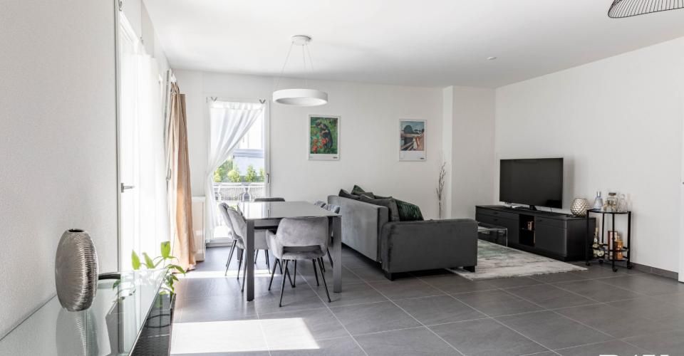 Magnifique très grand 2 1/2 neuf à Conthey - Appartement 2.5 pièces - image - 1