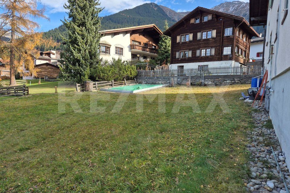 Mehrfamilienhaus mit Umschwung - Bild 4