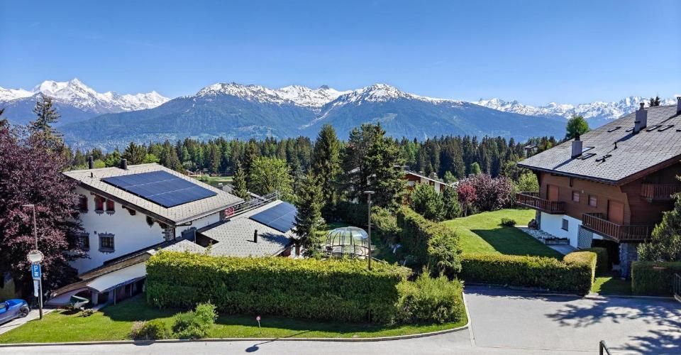 Au Centre de Crans-Montana, Chalet de 6,5 pièces de haut stantding - Chalet 6.5 pièces - image - 2