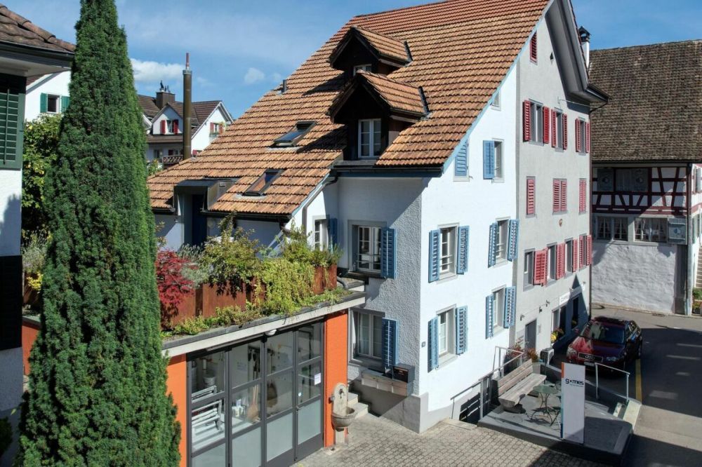 Charmante Liegenschaft im Herzen von Richterswil - Bild 1