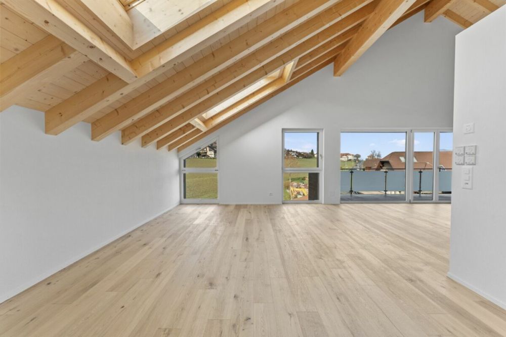 Highlight: Helle und offene 3.5-Zimmer Dachwohnung in Mühlethurnen inkl. Einstelhallenplatz - Bild 2