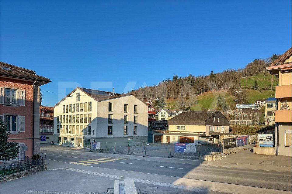 Grosszügige 5½-Zimmer-Gartenwohnung an zentraler Lage -  Bild 9