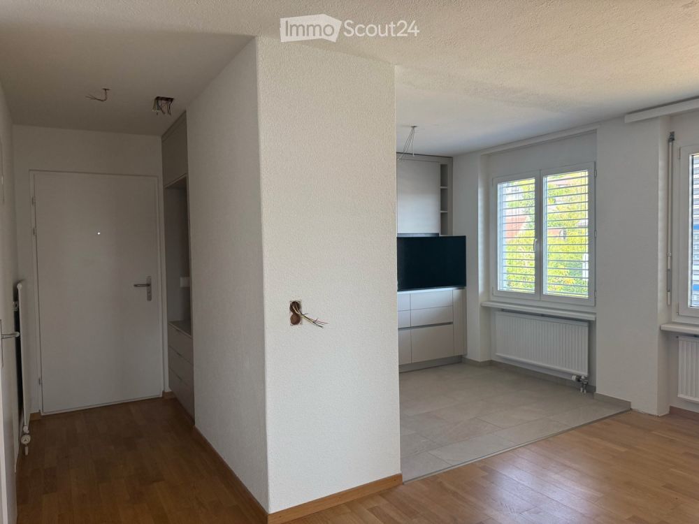 Erstvermietung nach Sanierung – grosszügige 4.5-Zimmer-Wohnung mit Balkon -  Bild 4