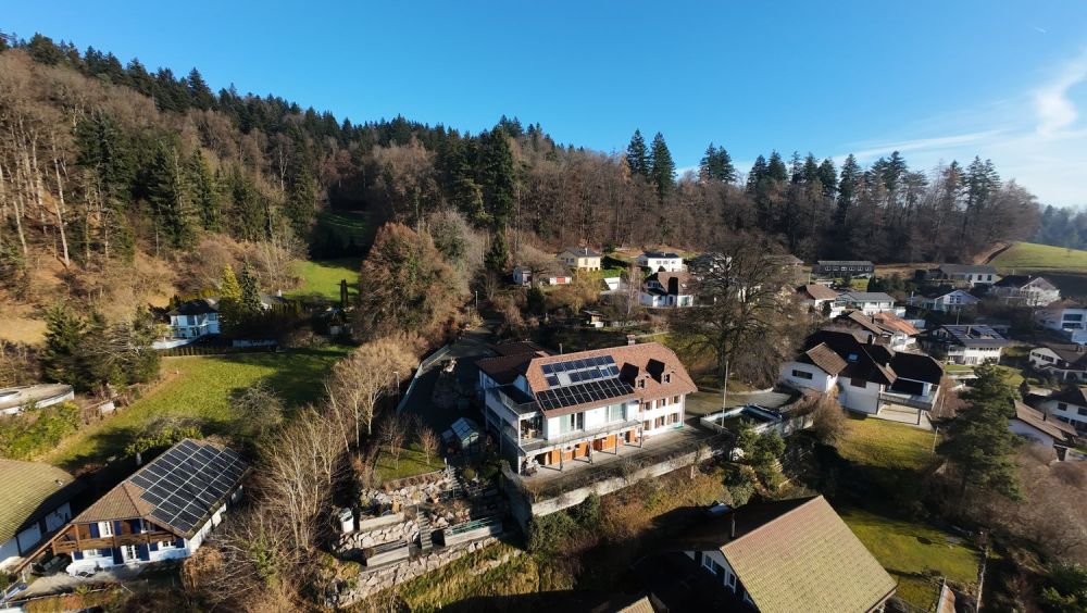 Historisches Zweifamilienhaus mit zwei separaten Einheiten – Wohnen & Arbeiten vereint - Bild 4