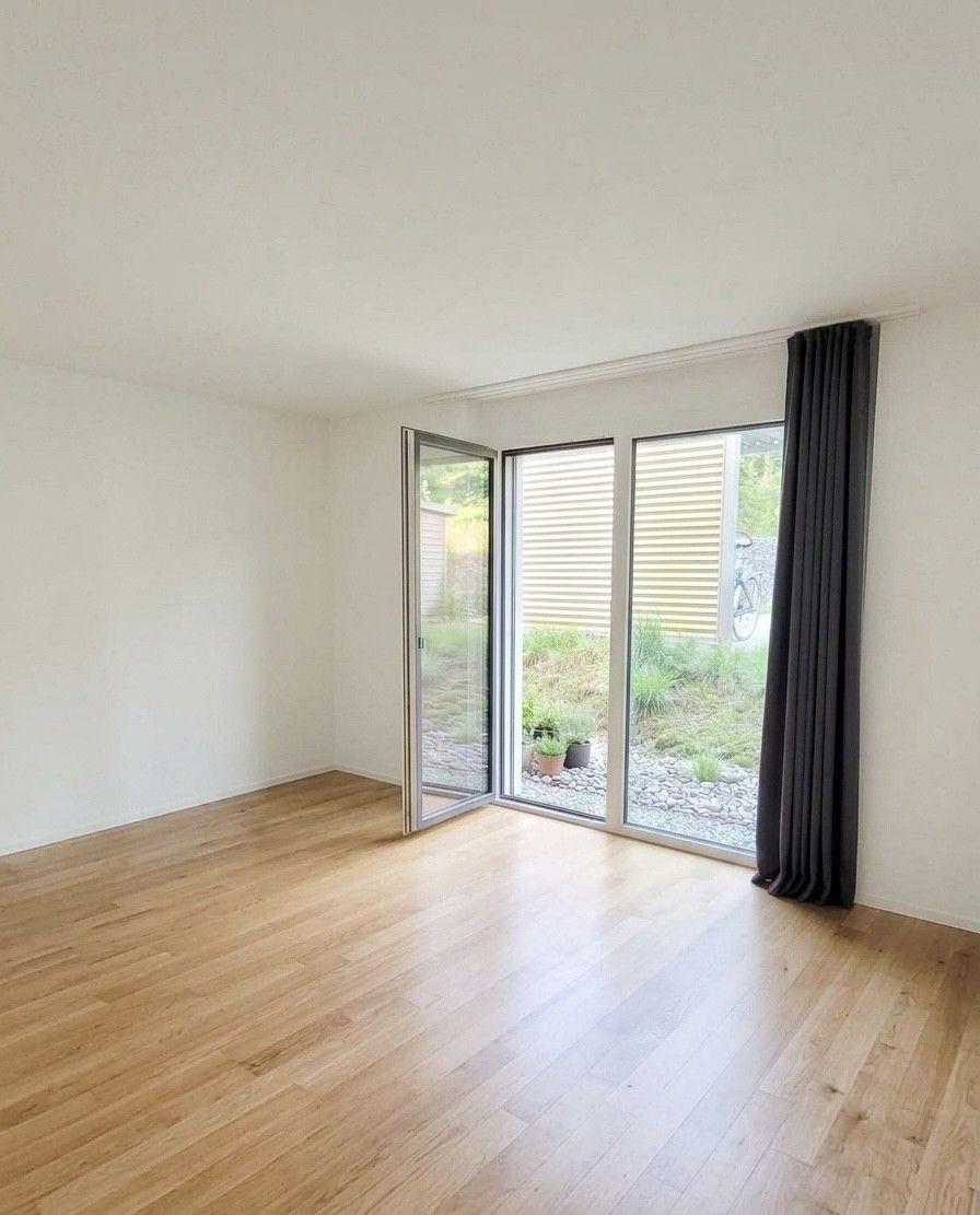 Zimmer mit Badezimmer im Neubau -  Bild 4