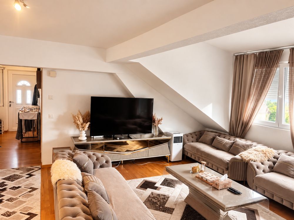 Helle 4.5 Zimmer-Wohnung mit Balkon in Studen -  Bild 5