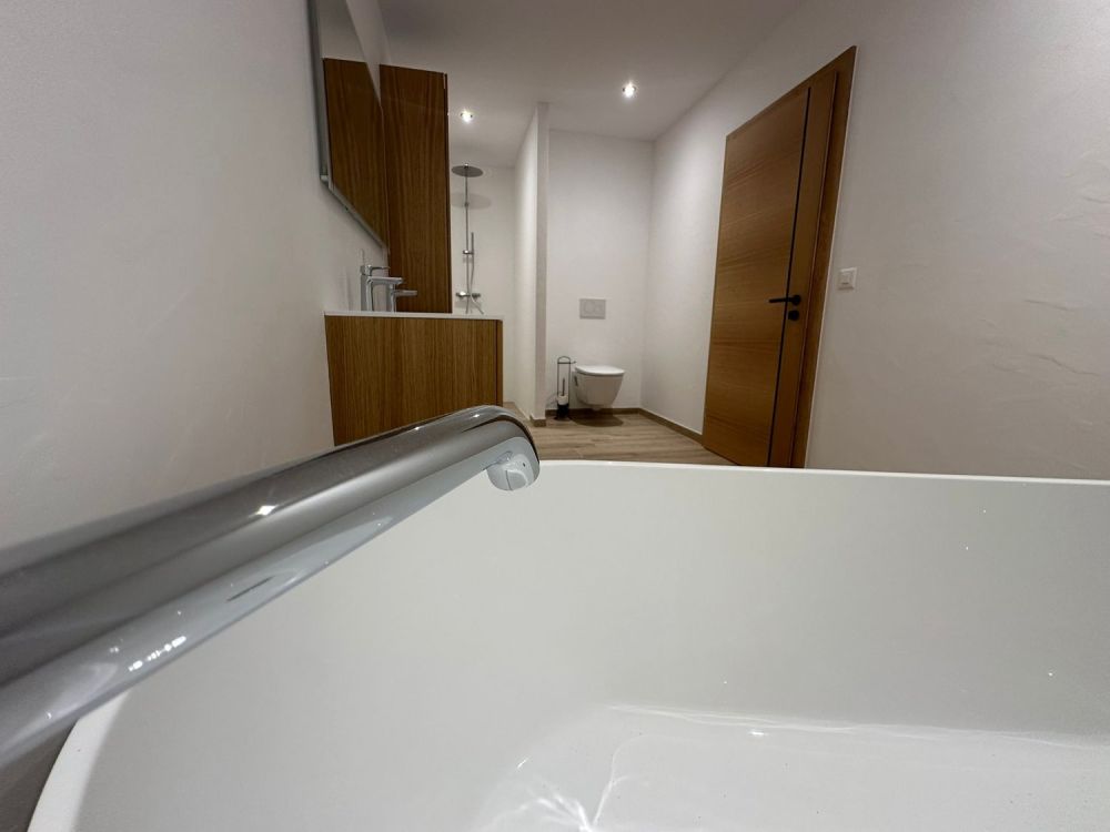 Exklusives Neubau-Chalet mit atemberaubendem Ausblick in Crans-Montana -  Bild 10