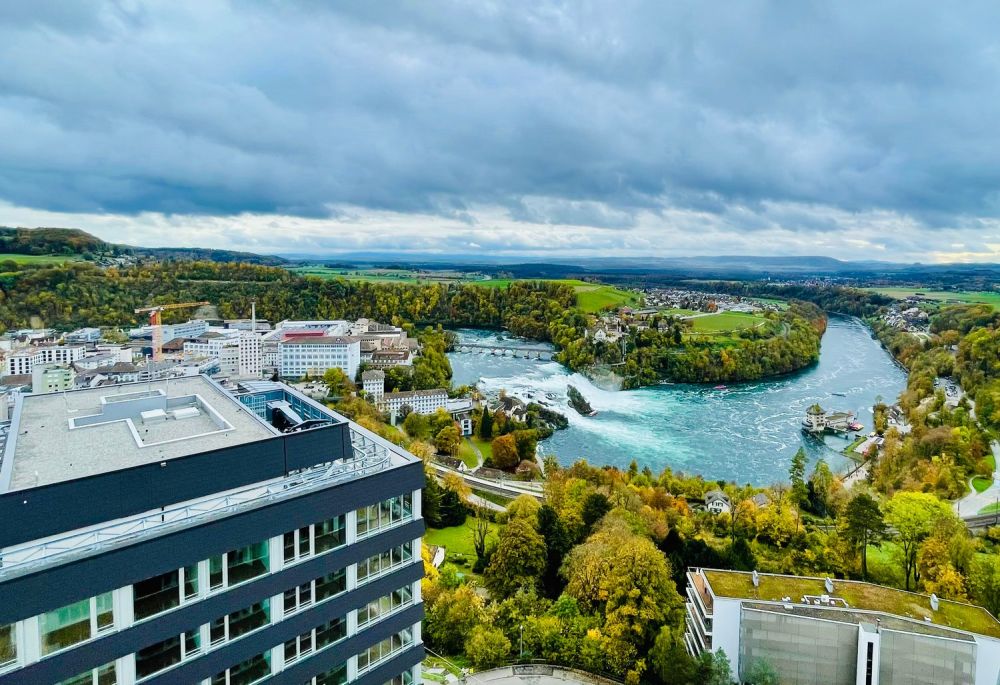 Rhyfall Tower | 5.5 Zimmer Wohnung in obersten Etagen mit Rheinfall Panorama -  Bild 12