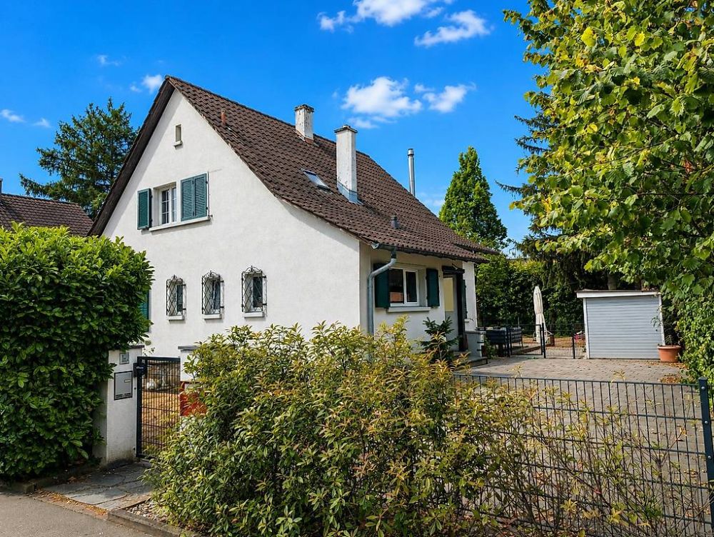 615 m² Grundstück mit EFH - viel Potenzial in Pratteln -  Bild 1