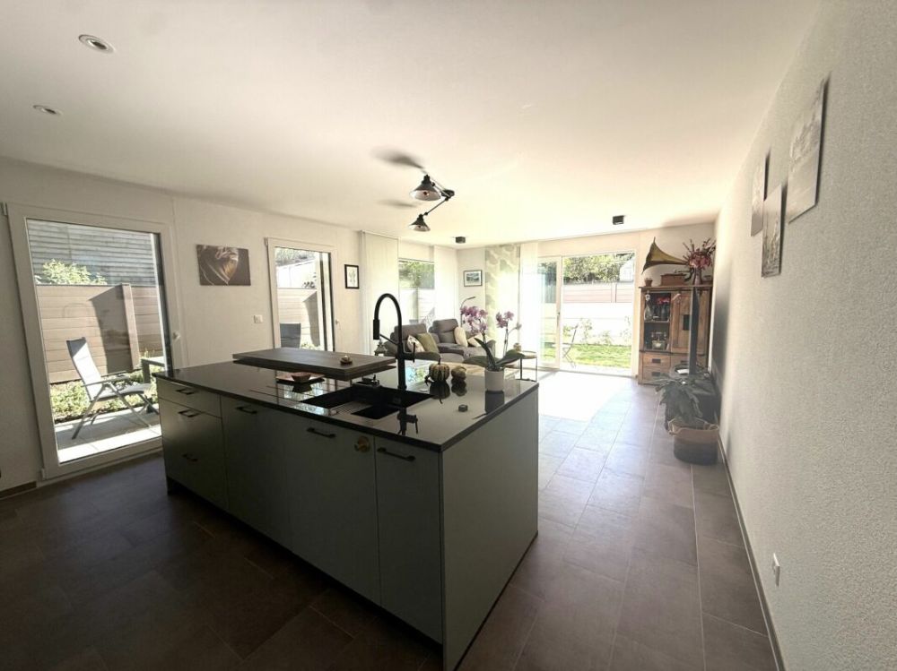 Tres belle affaire Superbe Villa comme neuve qui se distingue par son élégance, son confort et la qualité de son environnement, trés calme -  Bild 11