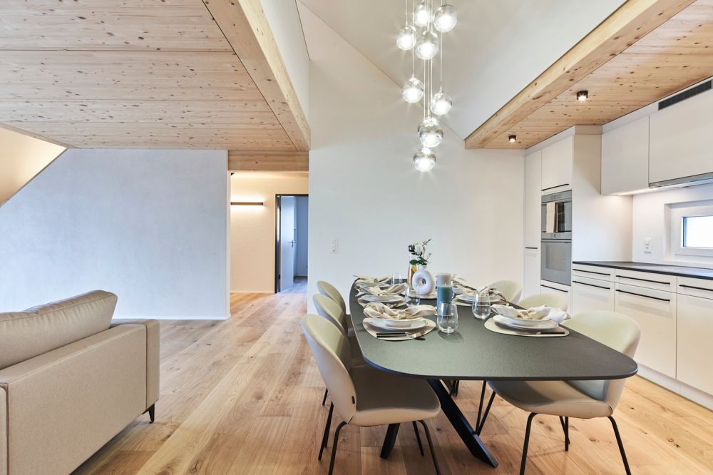 Letzte Chance: Exklusive 7.5-Zimmer-Wohnung mit Galerie und Lift in Oberbipp -  Bild 11