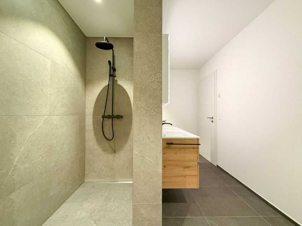 NEUBAU Ein Wohntraum mit Stil und Komfort - 4.5 Zimmer -  Bild 9