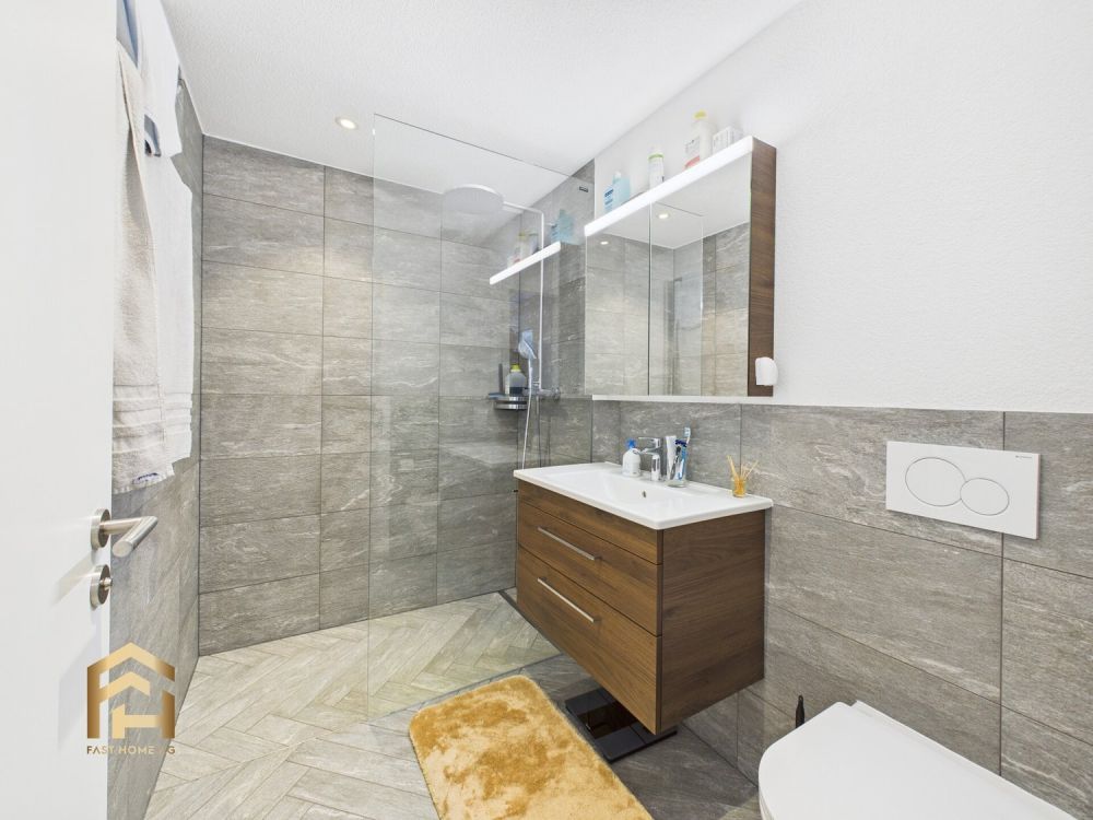 Helle 4.5-Zimmer Neubauwohnung mit Balkon und Lift in St. Niklaus - CAM04538G0-PR0124-STILL005