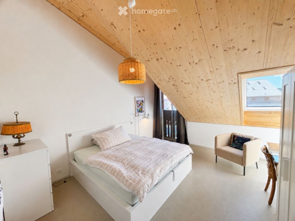 Moderne 4.5-Zimmer-Dachwohnung mit Weitblick -  Bild 4