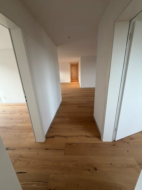 DIE LETZTE 4.5-ZIMMER WOHNUNG MIT 2 BALKONEN IM  KERN VON SCHMITTEN -  Bild 8