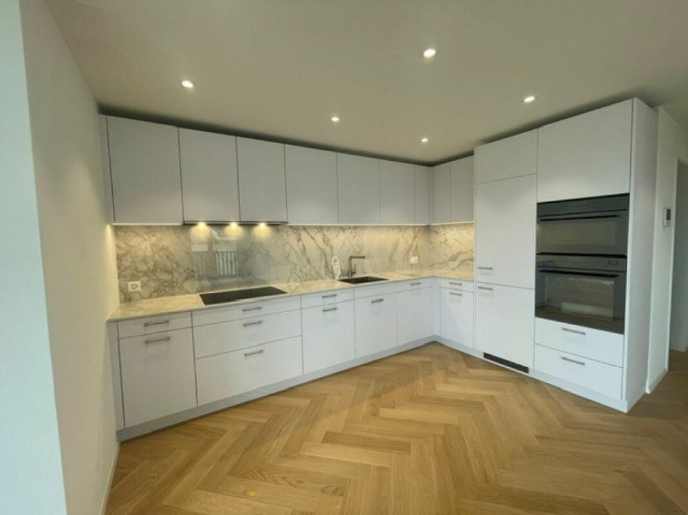Exklusive 4.5-Zimmerwohnung mit traumhafter Weitsicht -  Bild 2