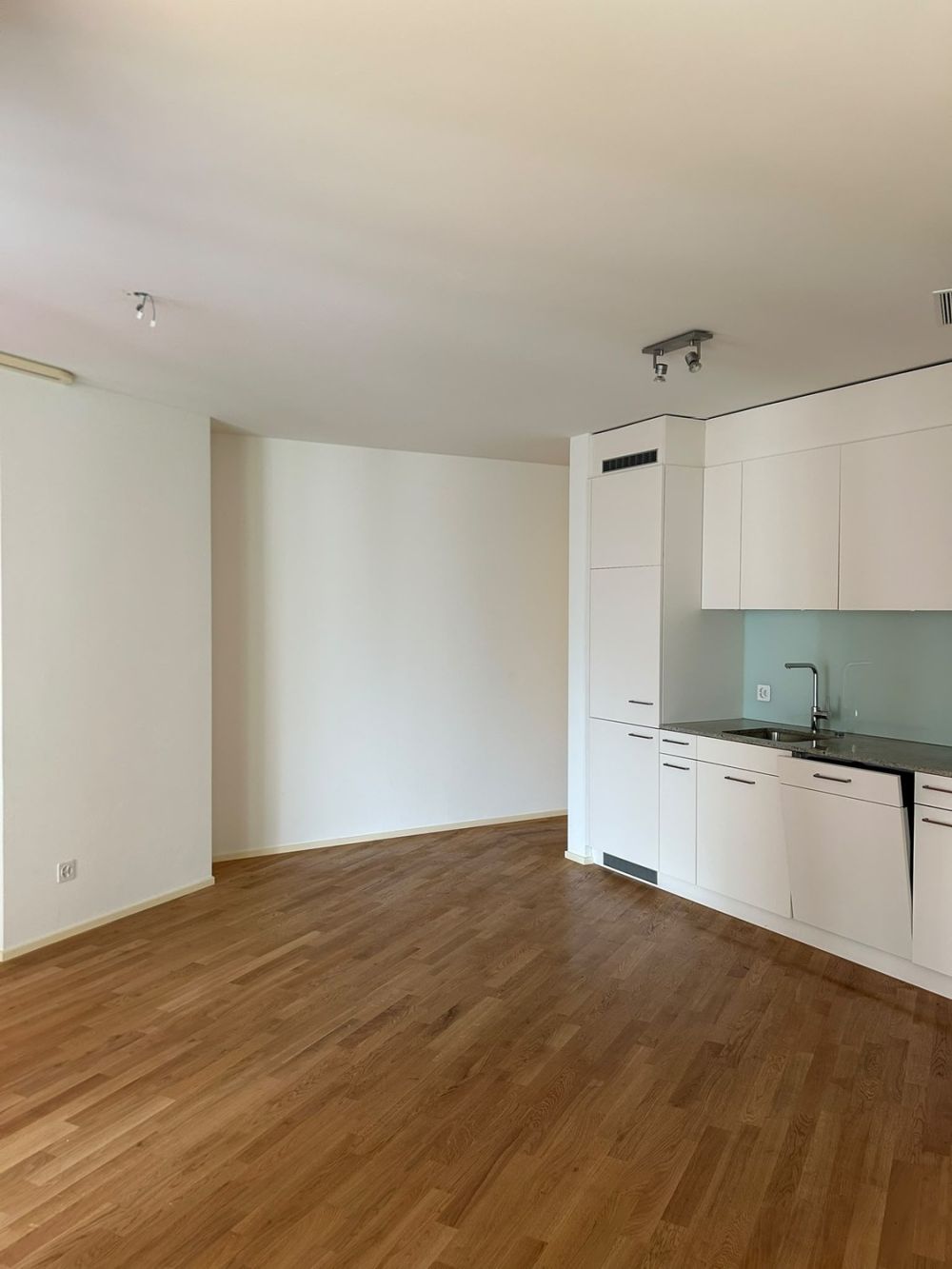 Moderne 3.5-Zimmer-Wohnung direkt am Bahnhof Wil SG -  Bild 2
