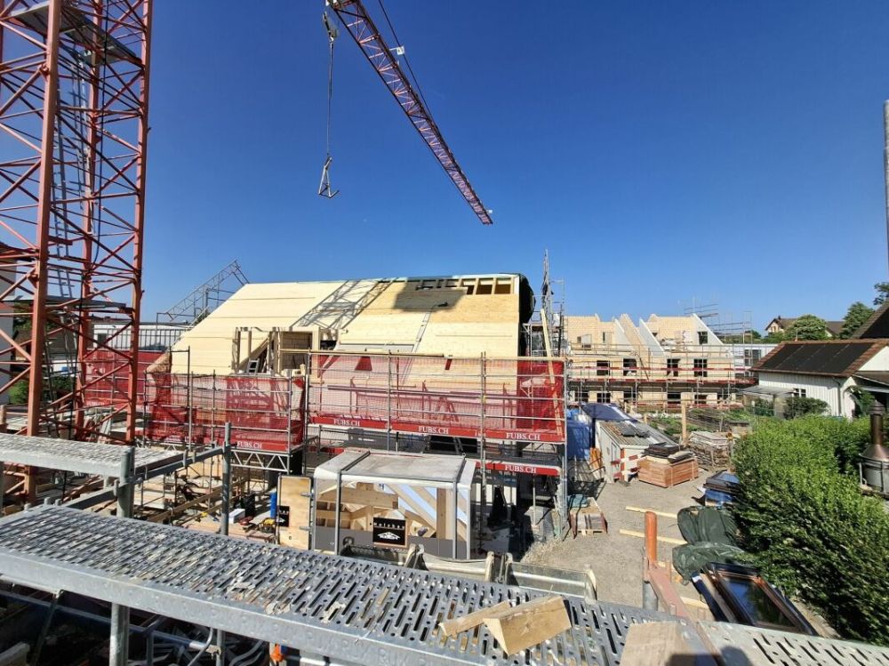 4 1/2-Zimmer-Wohnung im Dachgeschoss mit Balkon und Estrich - Bild 1