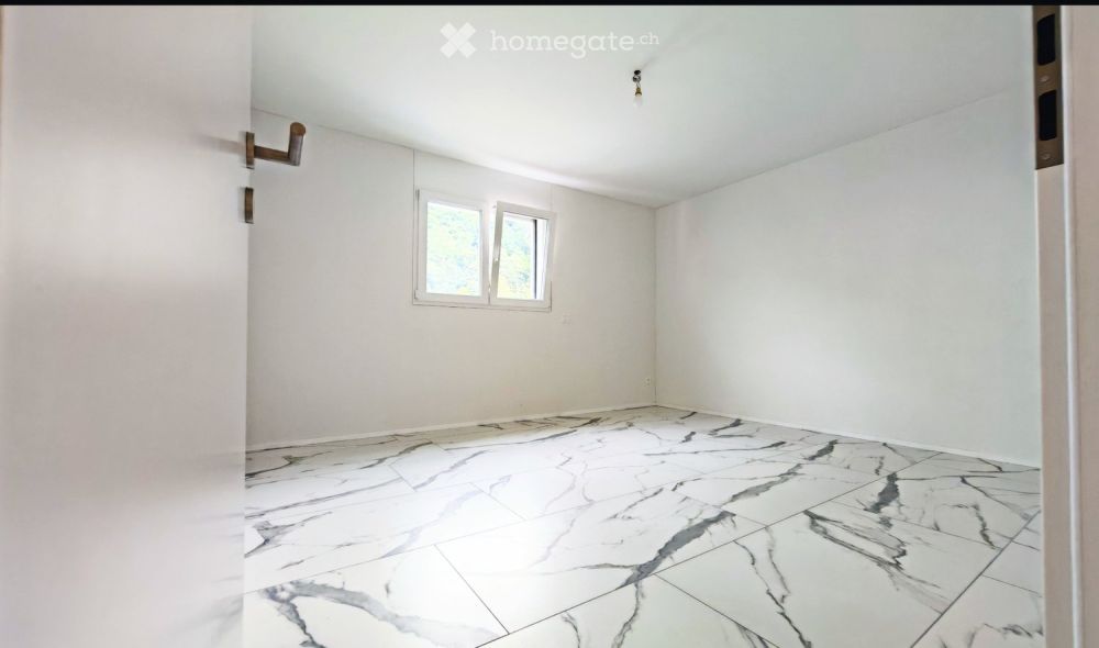 NUOVO E LUMINOSO 3.5 CON GRANDE GIARDINO PRIVATO A GORDUNO -  Bild 1