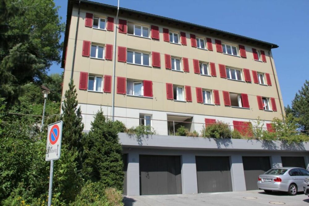 grosse 4 Zimmerwohnung -  Bild 1