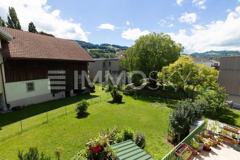Saniert mit Stil und Komfort - Aussicht vom Balkon