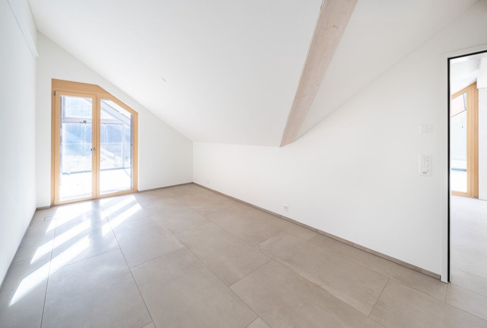 2.5 Zimmer Dachgeschoss Wohnung mit Loggia -  Bild 7