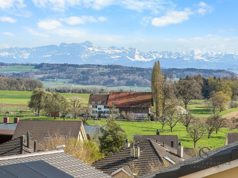 Traumhafte Aussicht - Neubau-Einfamilienhaus in Helsighausen (TG) – modern & energieeffizient! -  Bild 1