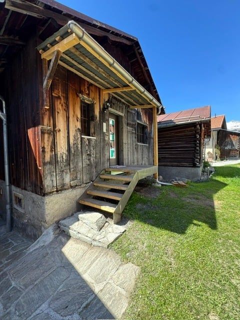 Erstvermietung" Charmanter 2.5-Zimmer-Stallumbau an ruhiger Lage in Curaglia -  Bild 9