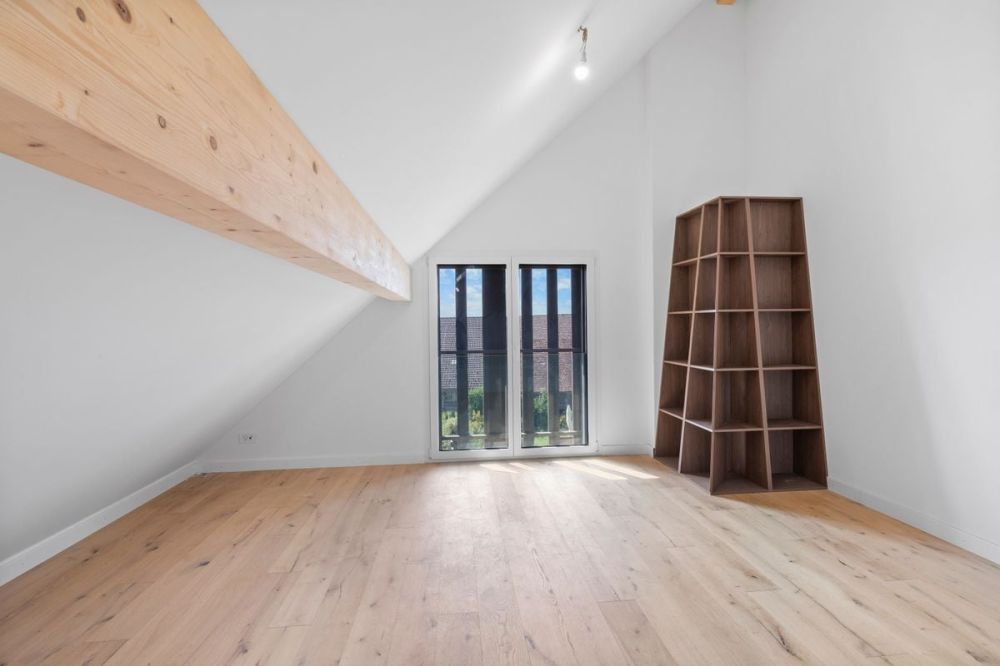 Élégance d'antan et confort moderne pour ce 4,5 pièces dans un bâtiment classé -  Bild 6