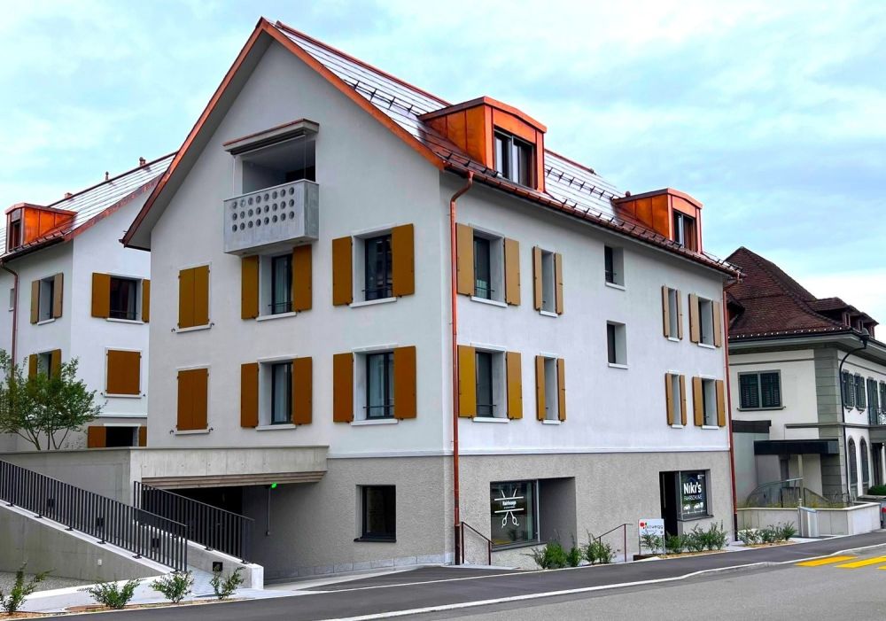 3.5 Zimmerwohnung direkt am Bahnhof Rüti - Aussenansicht