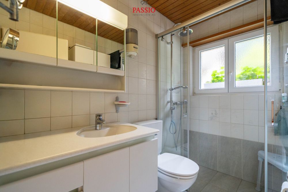 Vielseitiges 11,5-Zimmer Haus mit Nebengebäude und Ausbaupotenzial - Bild 11