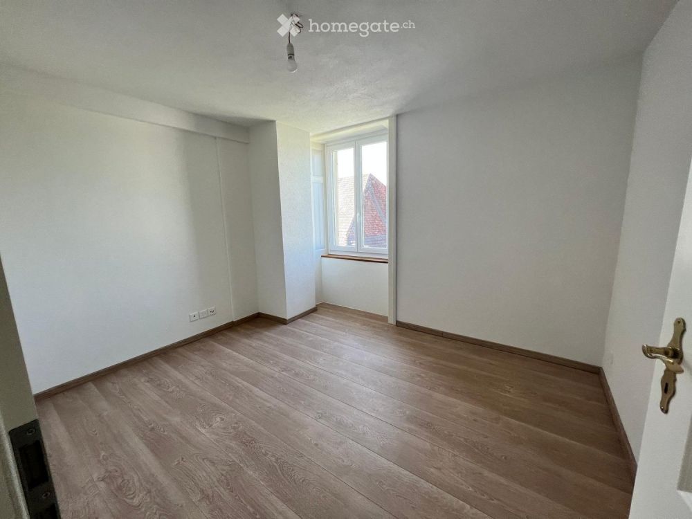 Wohnung in freistehender Jugendstilvilla mit Charakter – 5.5 Zimmer, 160 m², Garten -  Bild 7