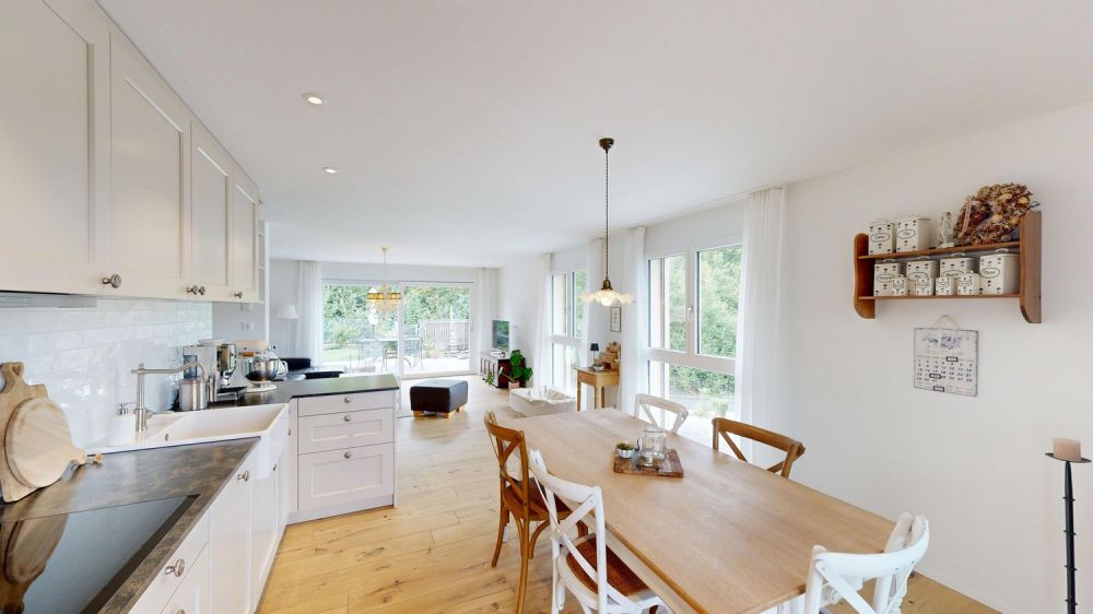 Neuwertig & vielseitig: Eigentumswohnung mit Balkon und 2 Sitzplätzen -  Bild 4