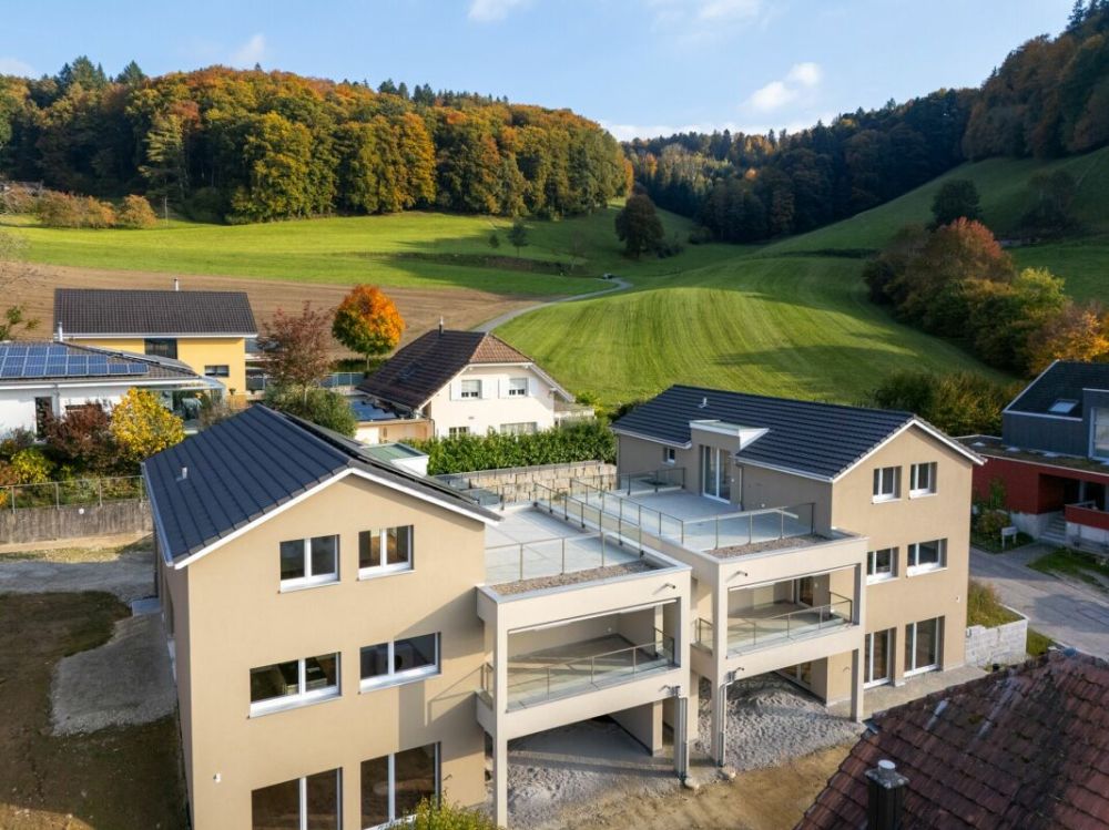 Vier exklusive Neubauhäuser - Bild 1