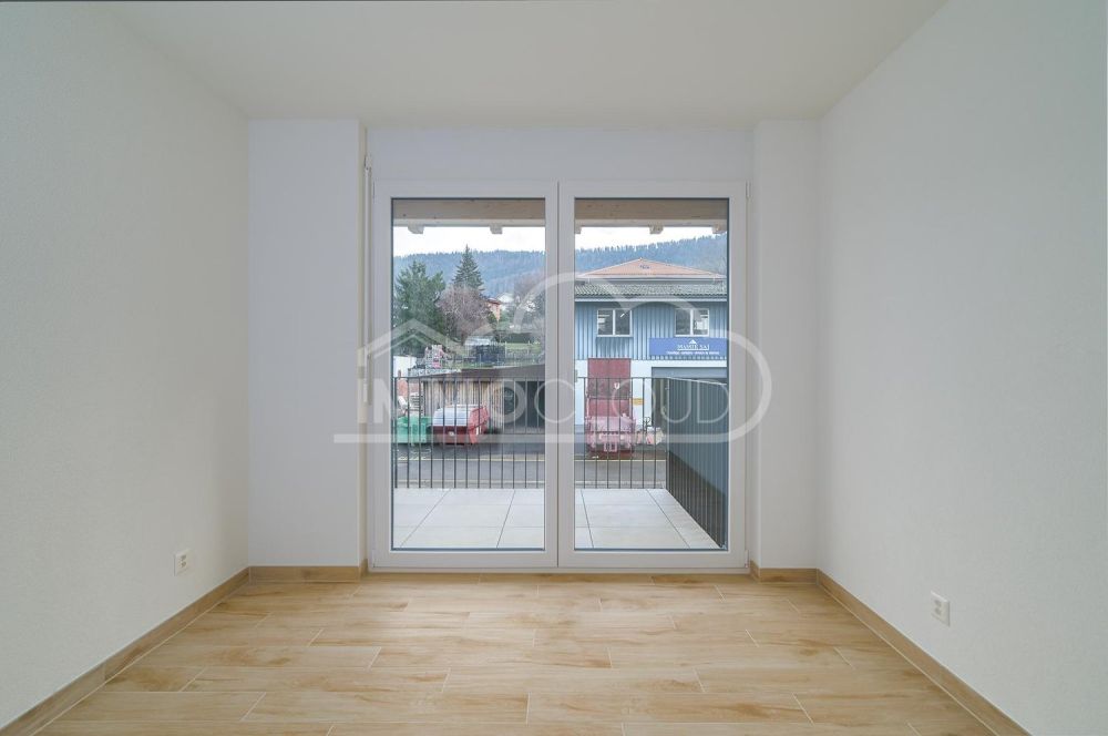 Grand salon-cuisine avec balcon ! - Bild 3