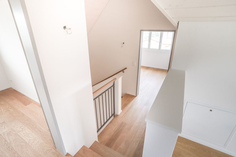 Moderner Neubau inmitten der Appenzeller Hügellandschaft - Flur