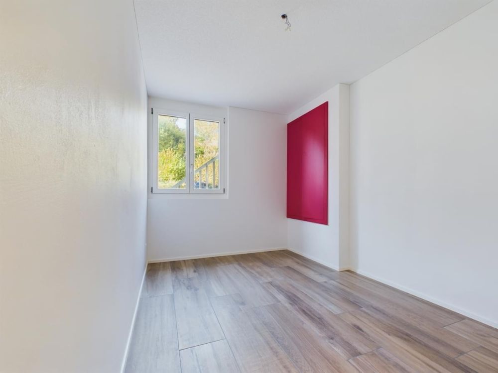 Wohnhaus mit 2 modernen Wohnungen  und viel Platz für Ihre Tiere - Bild 8