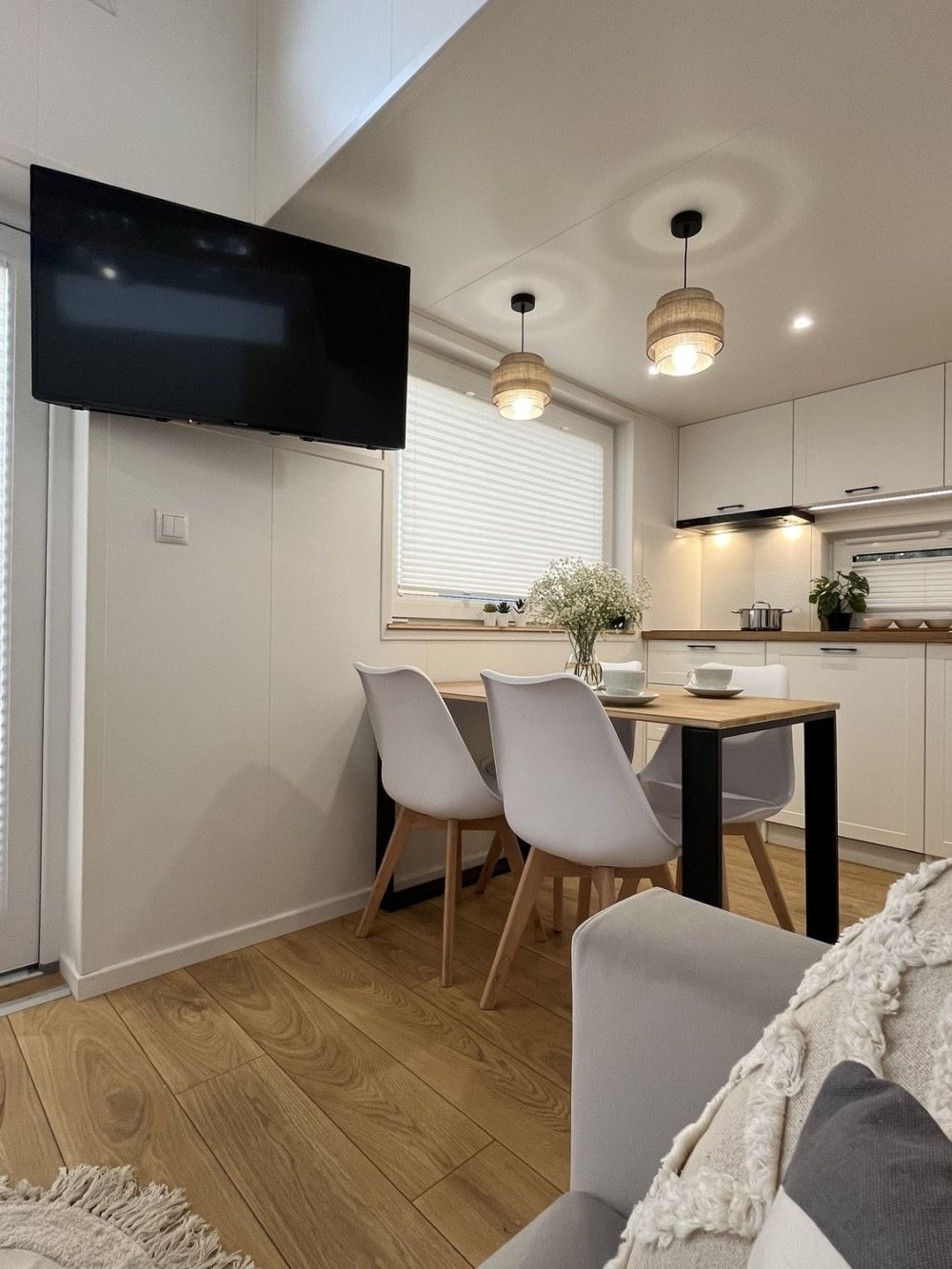 Modernes Tiny House in idyllischer Juraberglandschaft, nachhaltig & komfortabel wohnen - Bild 9