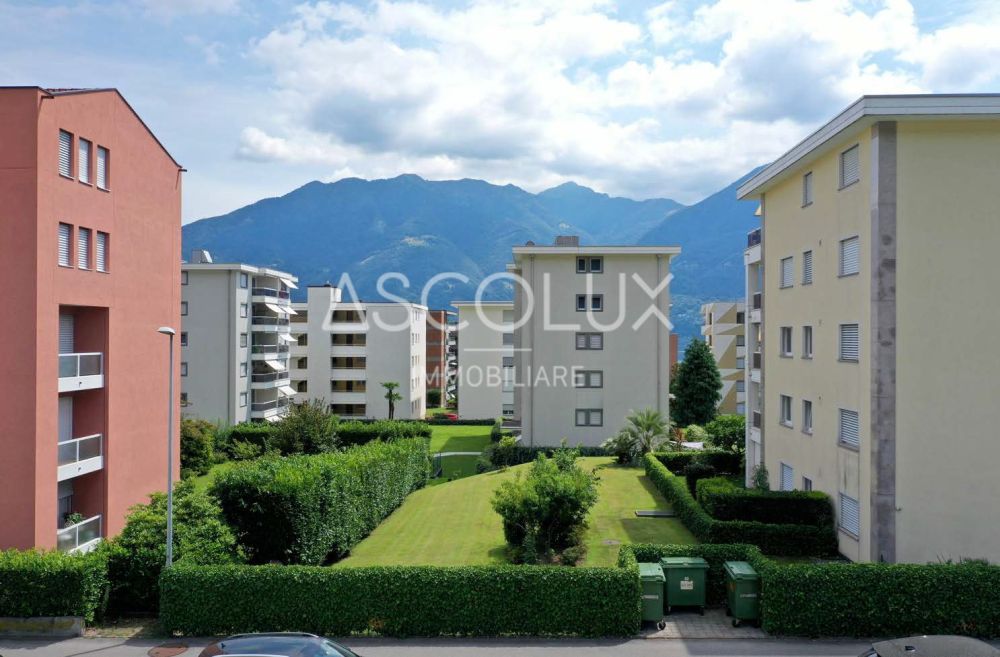 Eleganza e Tranquillità - Nuovo 2.5 Locali in Residenza Esclusiva  | Eleganz und Ruhe - Neue 2.5-Zimmerwohnung in exklusiver Residenz - Vista 1° piano sud.jpg