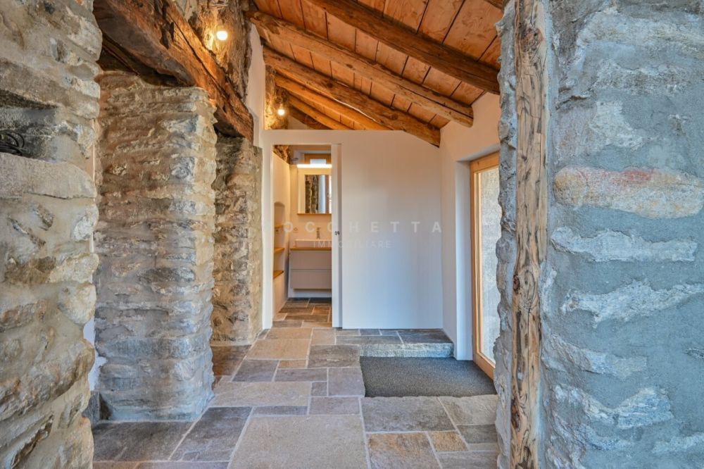 Caratteristica casa interamente ristrutturata con grande locale hobby -  Bild 5