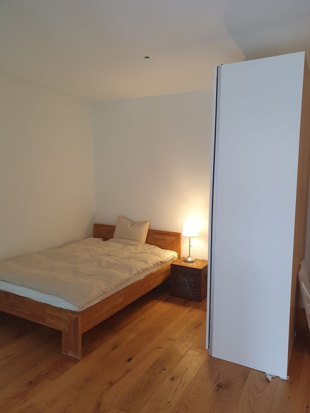 Sonnige, ruhige, moderne Studiowohnung im Zentrum von Kloten -  Bild 3