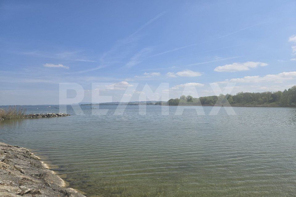 Magnifique attique meublé de 2,5 pièces avec terrasse de 65 m² à Avenches -  Bild 7