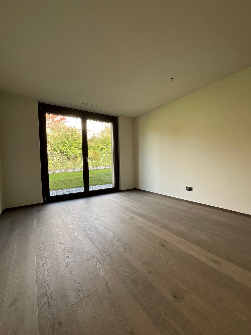 Grosszügige 3.5 Zimmer-Wohnung mit wundervoller Aussicht auf das Bergpanorama -  Bild 4