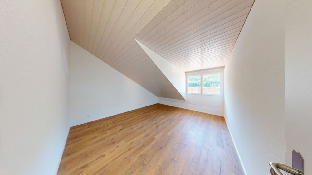 Erstbezug! Exklusive 3.5 Zimmer Maisonettewohnung mit grosser Galerie & Aussicht -  Bild 10